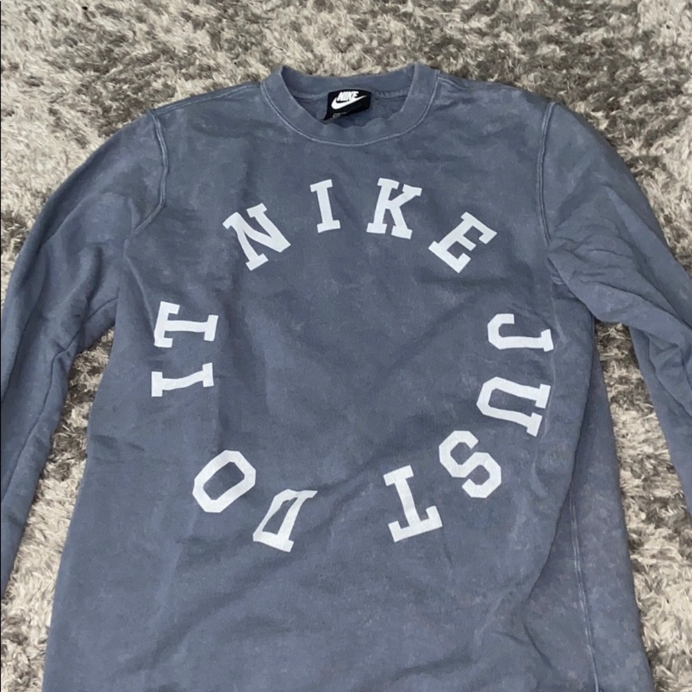 Nike crew neck